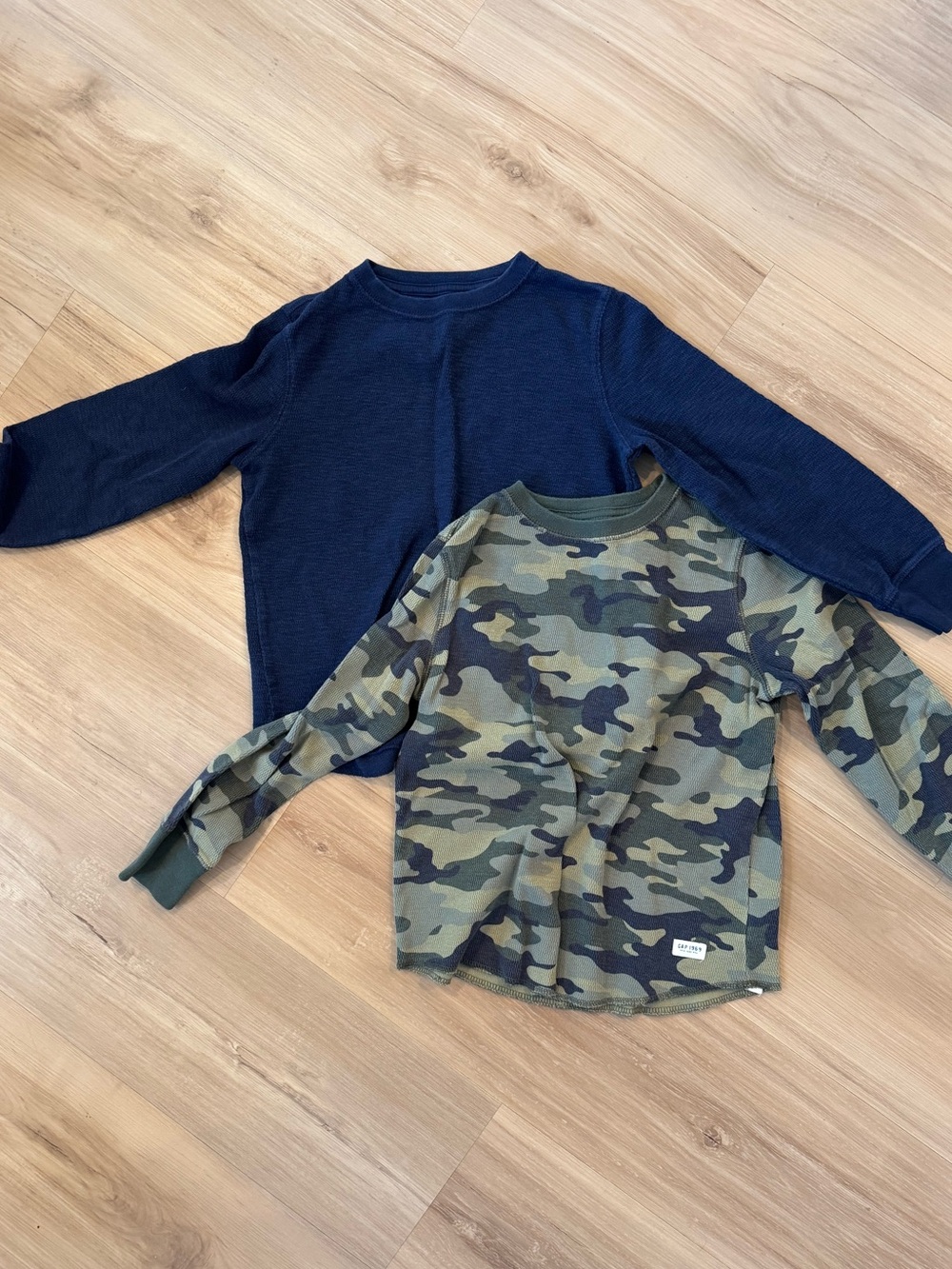 GAP Navy Long-Sleeve Top & Green Camo Long-Sleeve Tee